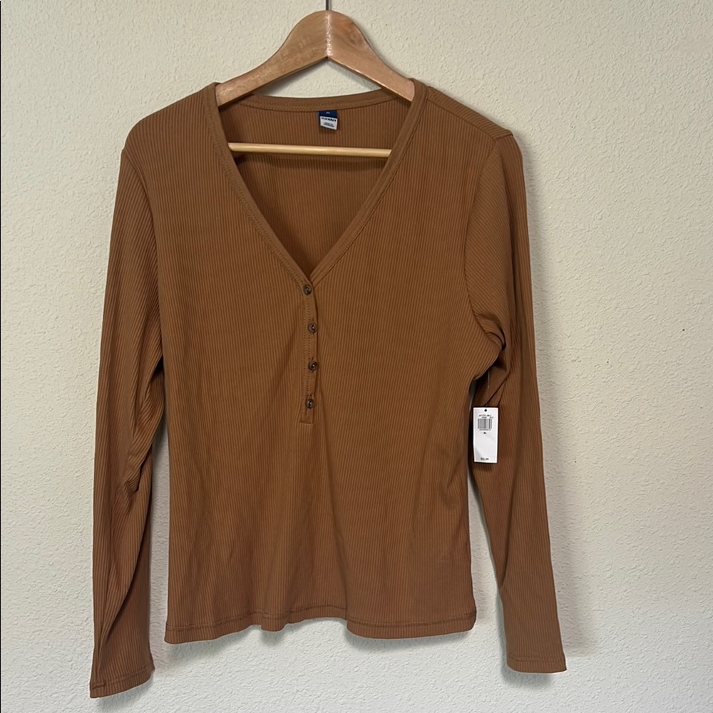 Old Navy Brown Fitted V-Neck Top